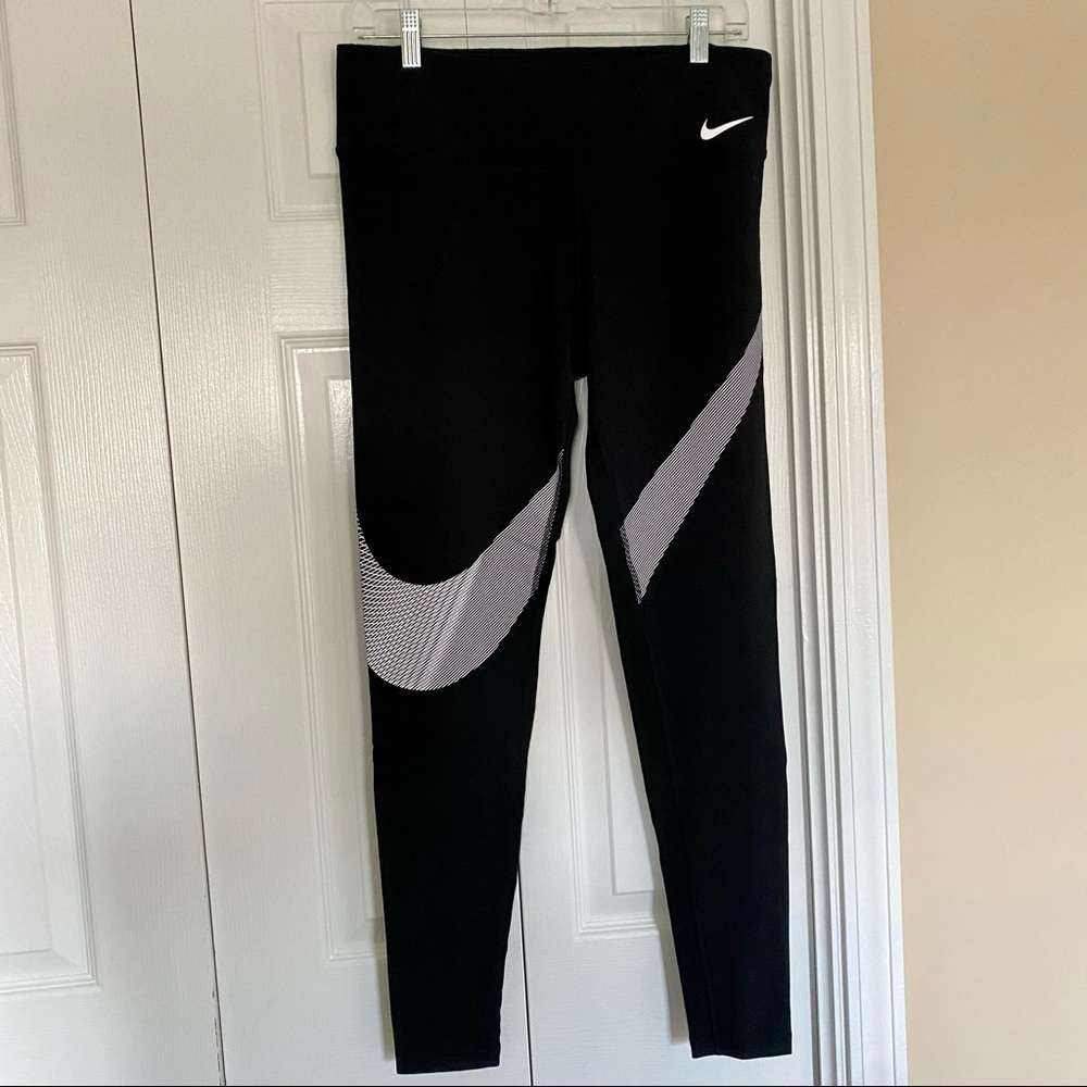 Nike Dri Fit capri leggings
